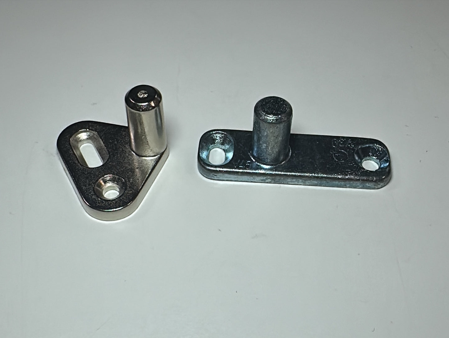 Brakketter for skaplås